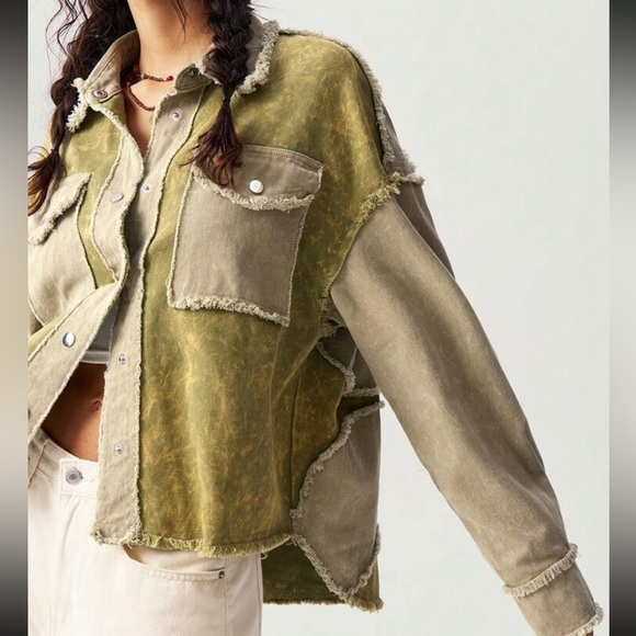 🌻HP⭐️ Flower jacket green floral distressed pocket mineral washed denim style - Picture 3 of 6